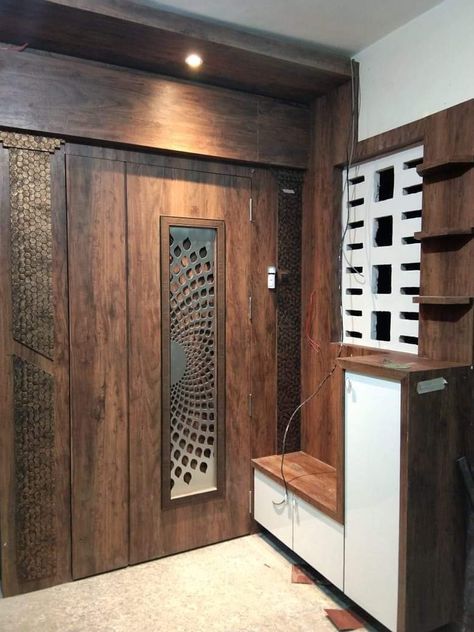 Men Dor Dijain Jali, Safety Door Design Entrance India, Septi Door Designs, Main Door Stairs Design, Saftydoor Wooden Design, Safety Door With Paneling, Safety Door Design Entrance For Flat, Flat Entrance Design, Safety Door Design Entrance