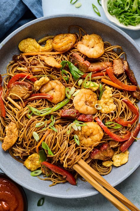 Singapore noodles (Singapore Mei Fun) | Olive & Mango Singapore Mei Fun Recipe, Singapore Noodle, Mei Fun Recipe, Mei Fun, Stir Fried Veggies, Delicious Noodles, Fried Veggies, Singapore Noodles, Char Siu Pork