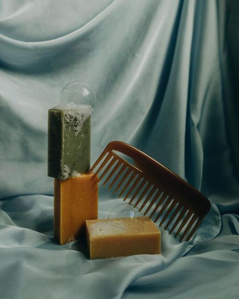 Benjamin Holtrop on Instagram: “Still life for @byhumankind. - #mybodyourplanet - Styling & Photo by Still Life Portrait Photography, Still Life Styling, Still Life Studio Photography, Still Life Background, Still Life Photography Ideas, Product Styling Photography, Still Life Product Photography, Photo Still Life, Beauty Product Photography