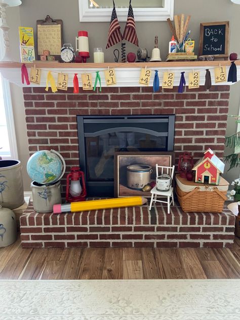 Back To School Mantle Decor, Vintage Classroom Decor, Education Aesthetic, Vintage Classroom, Granny Cottage, Teacher Treats, Kid Life, Student Teacher Gifts, Fall Mantle