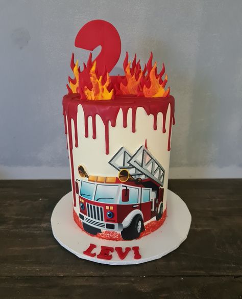 Fire Buds Birthday Cake, Fireman Birthday Cake, Fire Engine Birthday Cake, Fire Truck Birthday Cake, Birthday Cake Fire Truck, Cake Fireman, Firefighter Cake Ideas, Firefighter Cake, Firetruck Birthday Cake