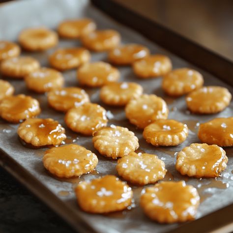 Salted Caramel Bites Salted Caramel Bites, Salted Caramel Oyster Crackers, Salted Caramel Cracker Bites, Cracker Bites, Caramel Bites, Oyster Crackers, Recipe Ingredients, Caramel Sauce, Sweet And Salty