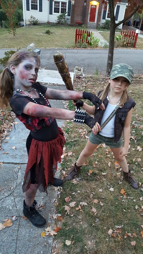 zombie hunter diy costume | girls style | handmade Halloween costume Zombie Hunter Costume, Girl Zombie Costume, Hunter Costume, Zombie Clothes, Handmade Halloween Costumes, Zombie Hunter, Hunter Outfit, Pretty Halloween Costumes, Zombie Costume