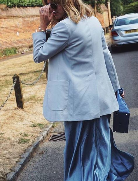 How to Wear Blue This Autumn | Who What Wear UK Trendy Wedding Guest Outfit, Wedding Guest Jackets, Summer Blue Color, Jacket Over Dress, Trendy Cocktail Dresses, Spring Wedding Guest, Coctail Dresses, Blazer Outfit, Autumn Colours