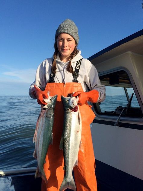 Women Fishermen in Alaska: "It's a Small but Incredibly Strong Pocket of Amazing Women Up Here" Female Fisherman, Fisherman Outfit, Confirmation Bias, Pvc Hose, Alaskan Salmon, King Salmon, Workforce Development, Fishing Girls, Figure Poses