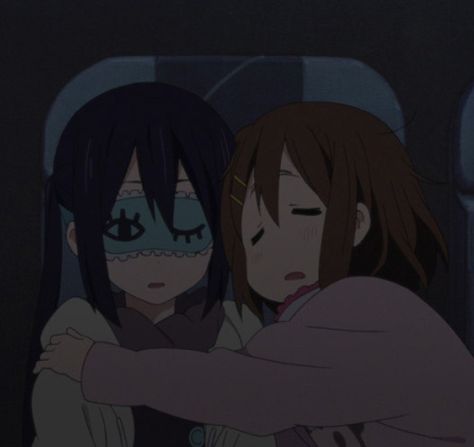 Yui and azusa K-on Yui And Azusa, Yui X Azusa, Yui And Azusa, Azusa Yui, K-on Icons, Lavender Moon, All Anime, Kyoto, Lavender