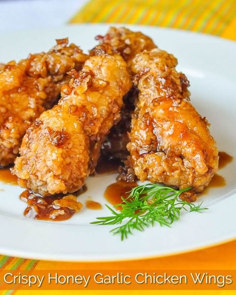 Crispy Honey Garlic Chicken Wings - another of our most popular recipes of the last 10 years online on Rock Recipes! Crispy, sticky, full of flavour and finger licking good! Crispy Honey Garlic Chicken, Sticky Finger, Fried Wings, Honey Garlic Chicken Wings, Garlic Chicken Wings, Crispy Wings, Diy Easy Recipes, Rock Recipes, Honey Garlic Sauce