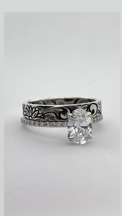 Thick Band Engagement Ring Western, Western Engagement Rings Oval, Oval Western Wedding Rings, Country Promise Rings For Her, Western Inspired Wedding Rings, Western Wedding Ring Sets, Engraved Engagement Ring Band, Cowgirl Engagement Rings, Western Style Engagement Rings