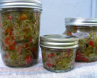 Spicy Zucchini Relish Recipes Canning, Spicy Zucchini Relish Recipes, Zucchini Relish Recipes Canning, Zucchini Preserving, Canning Relish, Hamburger Relish, Zucchini Relish Recipes, Spicy Zucchini, Jalapeno Relish