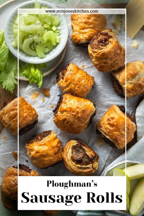 These 6 ingredient puff pastry mini sausage rolls with cheese and pickle are a fun addition to lunch boxes, picnics and parties! Puff Pastry Sausage Rolls, Mini Sausage Rolls, Mini Puff Pastry, Pickled Sausage, Light Meals, Sausage Rolls, Lunch Boxes, Kid Friendly Meals, Light Recipes