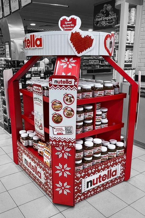 pallet_20231105_2083_fp_nutella Pallet Display, Store Shelves Design, Shopper Marketing, Retail Design Display, Pallet House, Pos Display, Pallet Designs, Point Of Purchase, Shelf Design