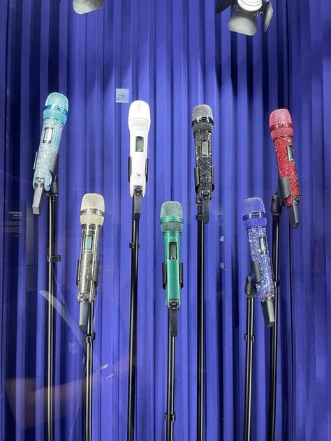 #bangtansoyoendan #bts #bangtan Bts Mic Color, Bts Microphone, Bts Group Photo, Bts Mic, Rose Gold Room Decor, Bts Group Photo Wallpaper, Music Mic, News Microphone, Music Supplies