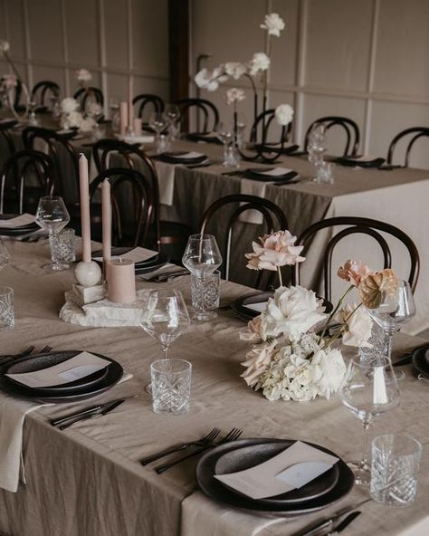 Decor Palette, Taupe Wedding, Linen Table Cloth, Beige Wedding, Cream Wedding, Elegant Table Settings, Moody Wedding, Table Wedding, Black White Wedding