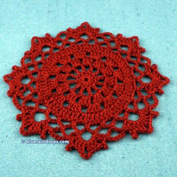 Small Gifts For Friends, Caron Yarn, Crochet Coasters Free Pattern, Free Crochet Doily Patterns, Coaster Pattern, Crochet Decor, Crochet Coaster Pattern, All Free Crochet, Crochet Doily Patterns