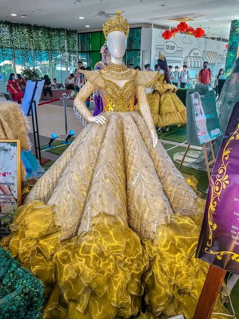 Filipino Gown, Filipino Pride, Debut Ideas, Beautiful Gowns, The Philippines, Gowns Dresses, Philippines, Dresses, Quick Saves