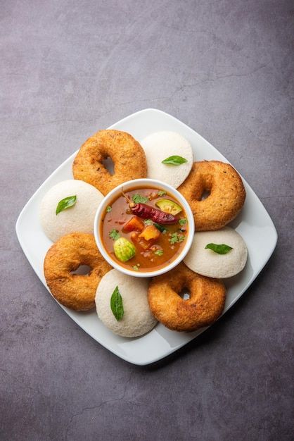 Idli Vada Sambar, Idli Sambhar Photography, Idli Sambhar Recipe, Idli Sambar Photography, Masala Dosa Photography, Dosa Images, Dosa Aesthetic, South Indian Photoshoot, Dosa Photography