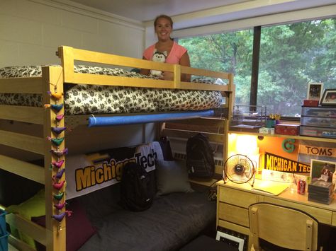 Dorm room birds michigan tech MTU Michigan Tech, Dorm Stuff, University Dorms, College Diy, Dorm Room Ideas, College Room, Dorm Ideas, Bunk Beds, Dorm Room