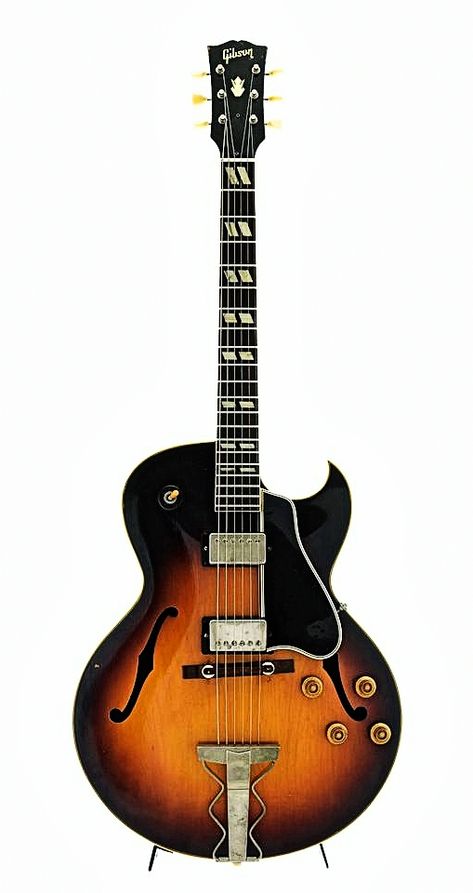 Gibson ES-175D (1959) Gibson Es 175, Gibson Es175, Semi Acoustic Guitar, Esp Guitars, Gibson Electric Guitar, Nota Musical, Gibson Es, Archtop Guitar, Guitar Collection