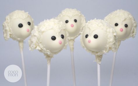 Little lamb cake pops Lamb Baby Shower Cake, Snack Design, Decorated Marshmallows, Sheep Cake, Lamb Cake, Baby Lamb Baby Shower, Cake Pop Maker, Barbie Doll Cakes, Baby Shower Cake Pops