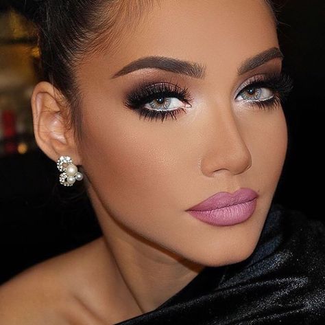 Beautiful. Competition Makeup, Maquillage Yeux Cut Crease, Pink Lips Makeup, Barbie Makeup, Beauty Make-up, Pinterest Makeup, Makijaż Smokey Eye, Makeup Hacks, Stage Makeup