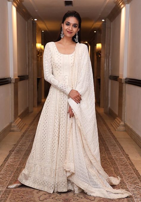 White Anarkali, Designer Anarkali Dresses, Trendy Outfits Indian, Keerthi Suresh, Keerthy Suresh, Anarkali Dress Pattern, Casual Indian Fashion, Salwar Kamiz, Indian Dresses Traditional