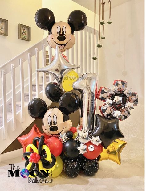 Mickey Mouse Balloon Decor, Mickey Mouse Balloon, Mickey Mouse Balloons, Mickey Theme, Mickey Balloons, Balloon Arrangements, Mickey Party, Mickey Birthday, Balloon Decorations Party