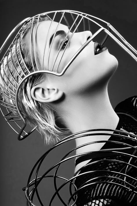 Michel De Montaigne, Sculptural Fashion, Body Adornment, Head Gear, Head Pieces, Futuristic Fashion, Ex Machina, Avant Garde Fashion, Future Fashion