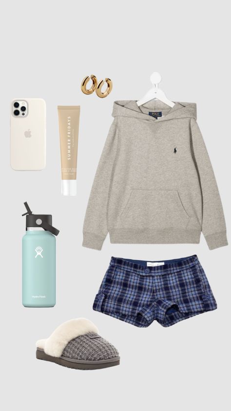 comfy outfit #comfy #outfitinspo #beauty #chill #hawaii #outfit #summerfridays Comfy Casual Outfits Lazy Days, Cuddly Outfits, Home Look Outfit, Outfits Shuffle, Sleep Fits, Hawaii Outfit, Pajamas Aesthetic, Comfy Vibes, Mall Outfit