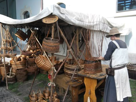 Fantasy Market, Viking Market, Medieval Tent, Market Tent, Photo Modeling, Medieval Market, Environment Reference, Medieval Aesthetic, Shelter Tent