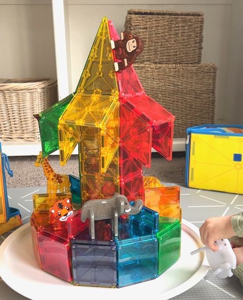 Magna-Tiles® | Magnetic Tiles on Instagram: “🎠Magna-Tiles® Carousel🎠⁠ ⁠ When your little one is finished building this fun DIY Carousel, invite the #magnamals to take a spin!😄⁠ ⁠ 🌟Tip:…” Connetix Tiles Storage, Cool Magnatile Builds, Magnetic Tiles Christmas Tree, Magna Tile Activities, Magnetic Tile Storage, Magnetic Tile Storage Ideas, Magnet Tile Ideas, Magnet Blocks Ideas, Magnatile Storage