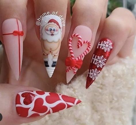 Nail Art Noel, Nail Pics, Candy Cane Nails, Nail Jewels, Christmas Gel Nails, Seasonal Nails, Winter Nail Art, Xmas Nails, Christmas Nail Designs