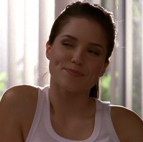 Sophie Bush, Three Hills, Twd Comics, Brooke Davis, Sophia Bush, Tree Hill, One Tree Hill, One Tree, My Vibe