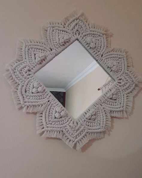 Macrame Toran Designs, Macrame Embroidery, Macrame Frame, Macrame Toran, Mirrors Design, Bracelets Macrame, Macrame Mandala, Macrame Mirror, Designer Wall