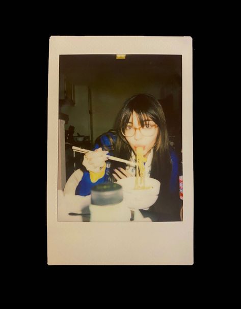 Polaroid Photoshoot, Polaroid Camera Pictures, Ramen Aesthetic, Film Polaroid, Instax Film, Polaroid Photography, Photo Polaroid, Instax Photos, Yearbook Themes