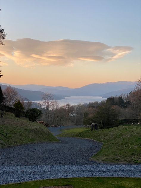 #lake #windermere #lakedistrict Omaze Million Pound House Lake District, Lake District Aesthetic, Windermere Peaks, Windermere Lake District, Lake Windermere, Broken Pieces, Summer Holidays, Uk Travel, Lake District