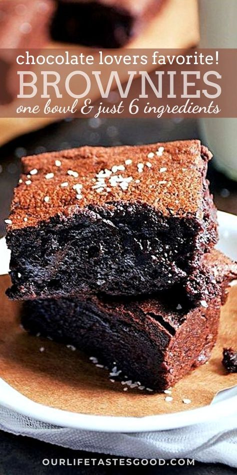 Pantry Dessert Ideas, One Bowl Brownies, Brownies From Scratch, Pantry Ingredients, Quick Easy Desserts, Dessert Chocolate, Brownies Recipe, Christmas Food Desserts, Super Rich