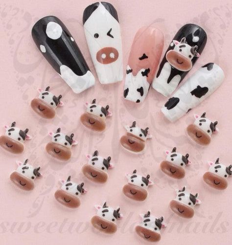 Cow Nail Art, Bee Nails, Cow Nails, Trending Nails, Heart Nail Art, Glitter Dust, Animal Nails, Stamping Nail Art, Cell Phone Case