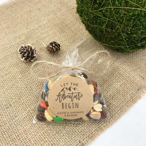 Trail Mix Baby Shower Favors Ideas, Bos Baby, Baby Shower Favors Diy, Adventure Baby Shower, Favors Ideas, Camping With A Baby, Adventure Baby, Baby Shower Invitaciones, Mini Champagne