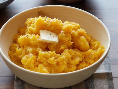 Acorn Squash Mashed, Thanksgiving Vegetable Dishes, Squash Mashed, Thanksgiving Vegetables Side Dishes, Vegetable Dishes Recipes, Thanksgiving Vegetable Sides, Acorn Squash Recipe, Sweet Potato Gratin, Thanksgiving Vegetables