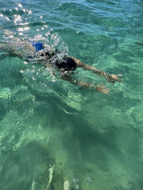 Swim Aesthetic Ocean, Green Pool Aesthetic, Water Activities Aesthetic, Swimming Girlies Aesthetic, Outdoor Pool Aesthetic, Benoa Swim Aesthetic, Swim Aesthetic Pool, Swimming Aesthetic Pool, Summer Travel Aesthetic