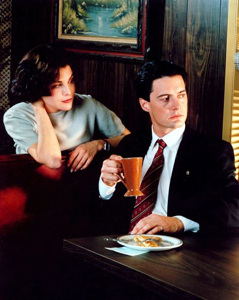 Twin Peaks Cooper, Twin Peaks Agent Cooper, Michael Ontkean, Twin Peaks Tv, Agent Dale Cooper, Agent Cooper, Audrey Horne, Sherilyn Fenn, Eraser Head