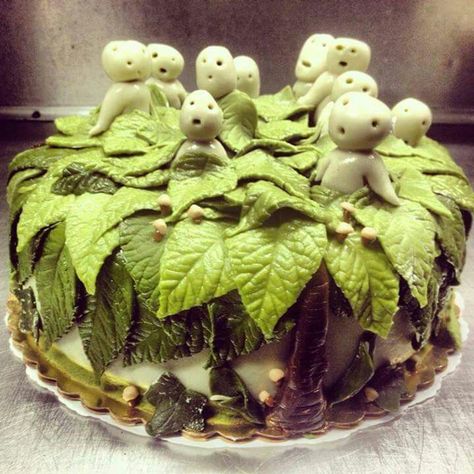 Kodama cake! Princess Mononoke Birthday Party, Princess Mononoke Cake, Ghibli Baking, Spirit Cake, Cake Pistachio, Studio Ghibli Party, Coconut Buttercream, 21st Ideas, Anime Cake