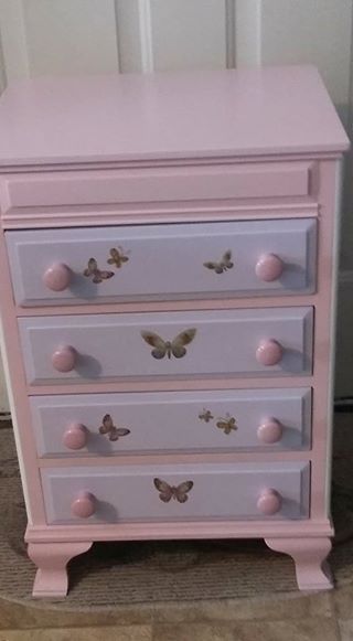 Upcycled:  Child's nightstand. Done and sold. Milk Paint Diy, Girls Bedroom Furniture, Cute Galaxy Wallpaper, Girl Bedroom Designs, Bedroom Vanity, Decor Home Living Room, Kids Bedroom Furniture, Milk Paint, Jewelry Boxes