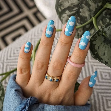 Cloud Print Nails, Clouds Nails, Sky Nail Art, Cloud Nail Art, Cloud Nails Acrylic, Rain Nails, Cloud Nails, Cute Nail Polish, Sky Nails