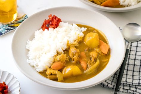 Japanese Chicken Curry, Curry Chicken And Rice, Chicken Carrots, Just One Cookbook, Japanese Chicken, Homemade Curry, High Protein Dinner, Easy Japanese Recipes, Protein Dinner