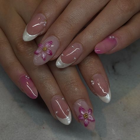 these flowers 😍😍 • • polygel from @gaoy_official_ • • #nailsnailsnails #nails #boltonnailtech #caledon #nailart #naildesign #summernails #bramptonnailtech #caledonnailtech #nailsoftheday #polygelnails #gtanailtech #polygel #polygelnailtech Polygel Nails, Nail Tech, Nail Inspo, Summer Nails, Nail Designs, Nail Art, Nails, Flowers, Nail Arts