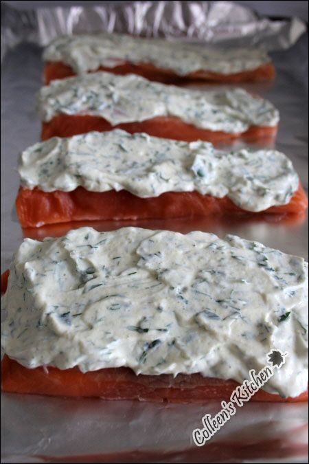 Greek Salmon Recipe, Baking With Yogurt, Perfect Salmon, Yogurt Dill Sauce, Dill Sauce For Salmon, Lemon Fish, Oily Fish, Greek Yogurt Sauce, Salmon Marinade