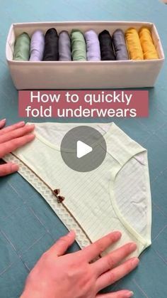 Tshirt Folding Hack Drawer, Folding Swimwear, Folding Tips, Folding Hacks, Folding Fitted Sheets, Packing Hacks Clothes, Shirt Folding, How To Fold Towels, Folding Laundry