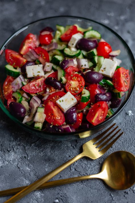 Salada Grega: simples e super refrescante - LUCA NA COZINHA Feta, Salad