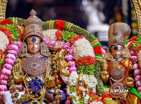 Madhurai Meenakshi Amman Images, Madurai Veeran God Hd, Harsiddhi Mataji Ujjain Hd, Madurai Meenakshi Amman Temple Images Hd, Madhurai Meenakshi Temple, Humanity Quotes, Devotional Quotes, Madurai, Couple Cartoon